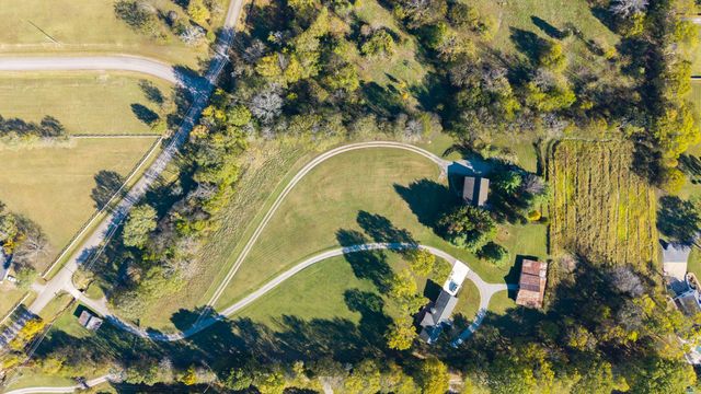 111 Patton Ln, Hendersonville, TN 37075