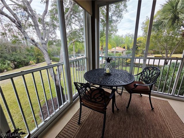 6775 Huntington Lakes CIR 202, Naples, FL 34119