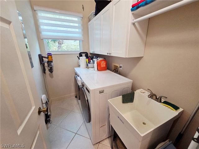 6775 Huntington Lakes CIR 202, Naples, FL 34119