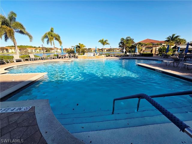 6775 Huntington Lakes CIR 202, Naples, FL 34119