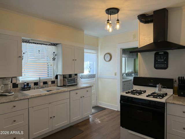 24 Black Knob View, Bisbee, AZ 85603