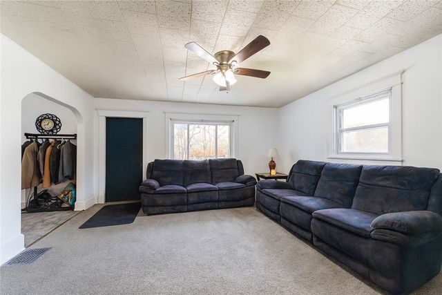 1470 Old Leechburg Rd, Plum Boro, PA 15239