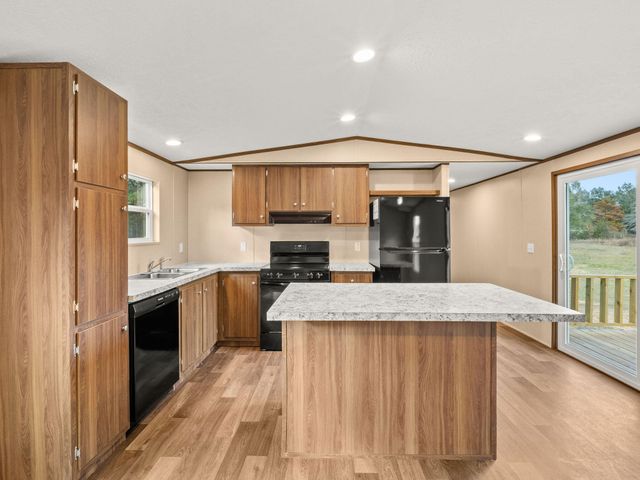 165 Henry Burnett Loop, Deridder, LA 70634