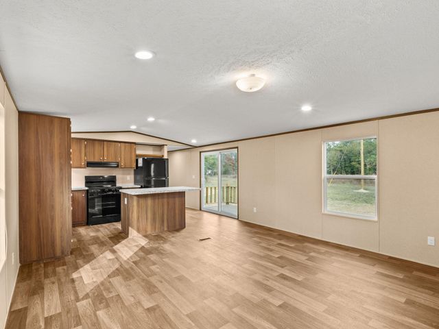 165 Henry Burnett Loop, Deridder, LA 70634