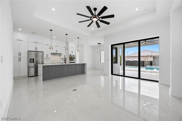 642 NW 28th TER, Cape Coral, FL 33993