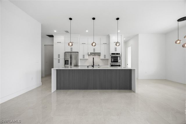 642 NW 28th TER, Cape Coral, FL 33993