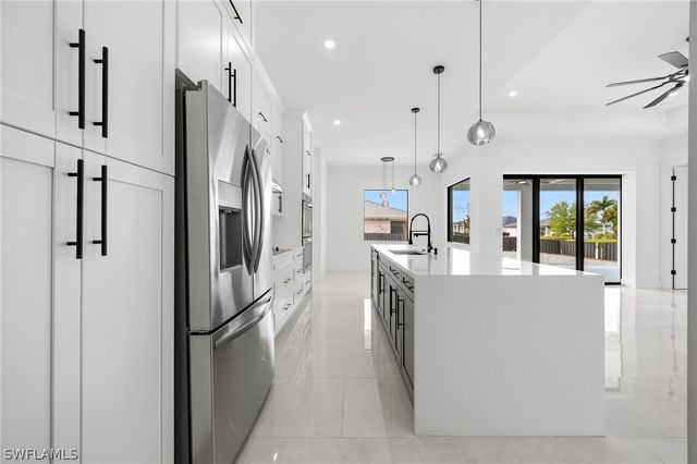 642 NW 28th TER, Cape Coral, FL 33993