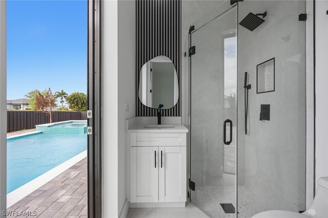 642 NW 28th TER, Cape Coral, FL 33993