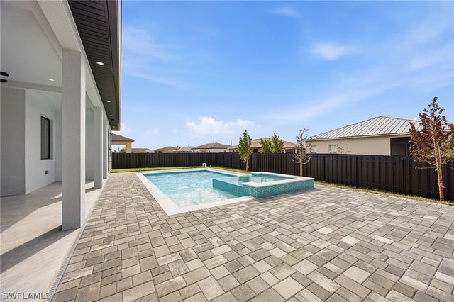 642 NW 28th TER, Cape Coral, FL 33993