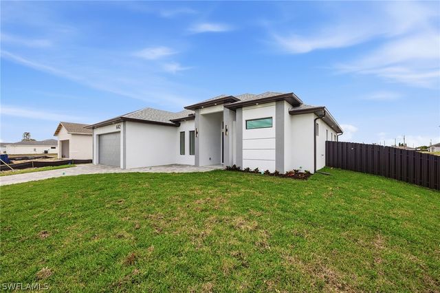 642 NW 28th TER, Cape Coral, FL 33993