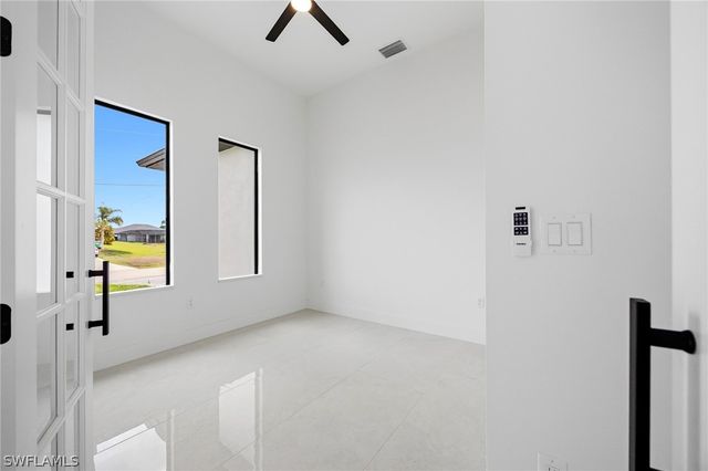 642 NW 28th TER, Cape Coral, FL 33993