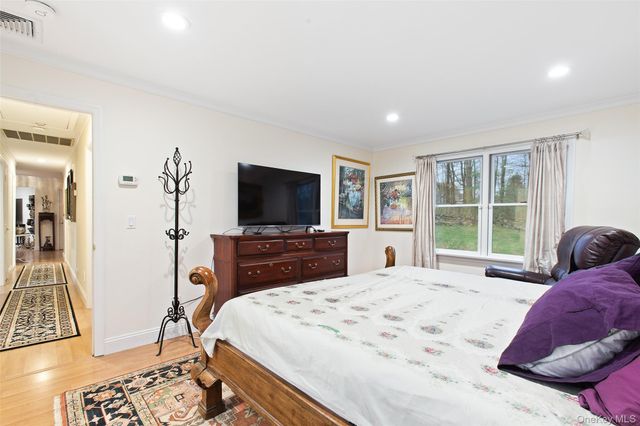 22 Franklin Drive, Mahopac, NY 10541