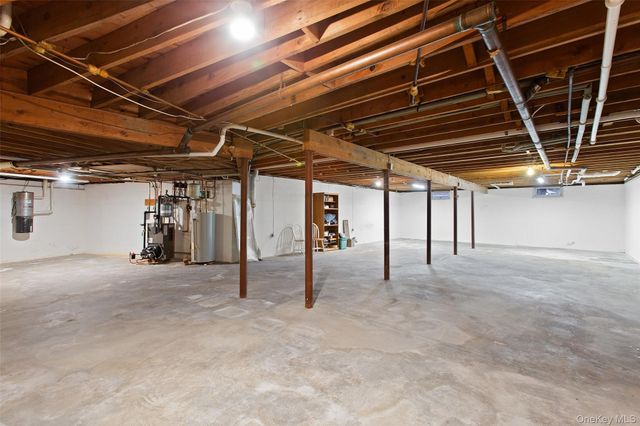 22 Franklin Drive, Mahopac, NY 10541