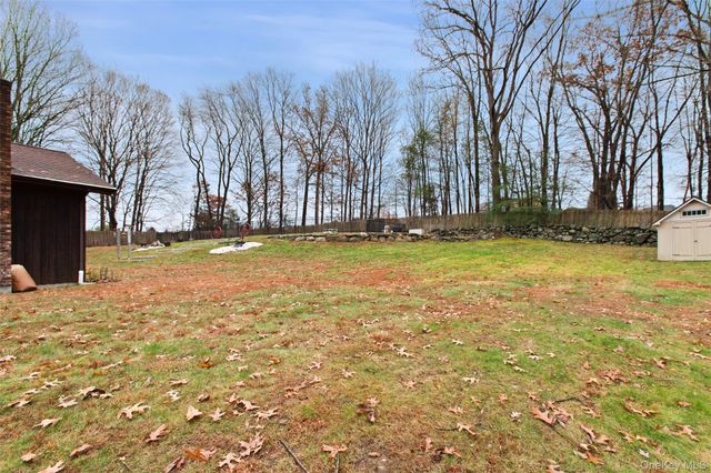 22 Franklin Drive, Mahopac, NY 10541