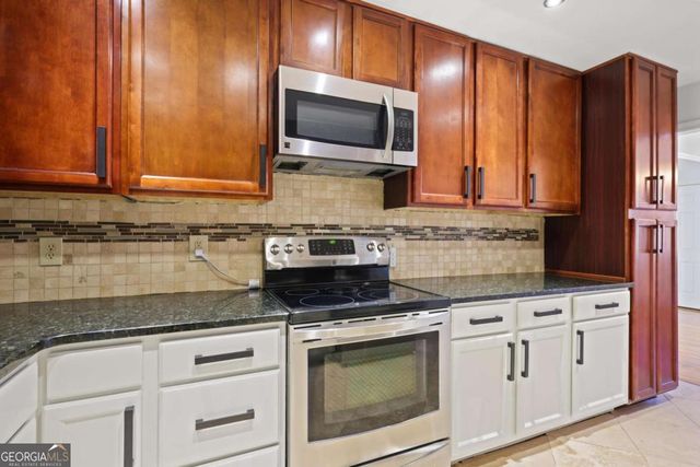 2311 Robin Lane SE, Smyrna, GA 30080