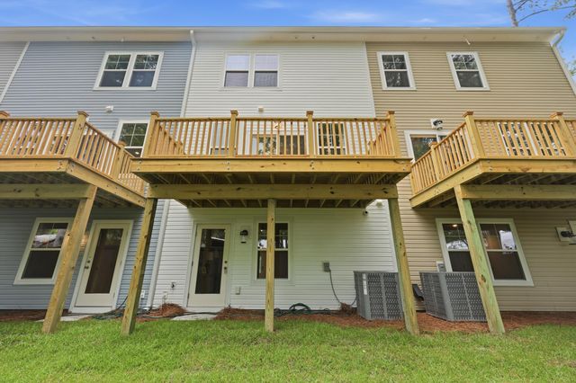 130 Fernbank Road Court, Johns Island, SC 29455