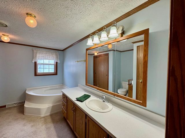 728 Cherokee Trail, Marengo, IL 60152