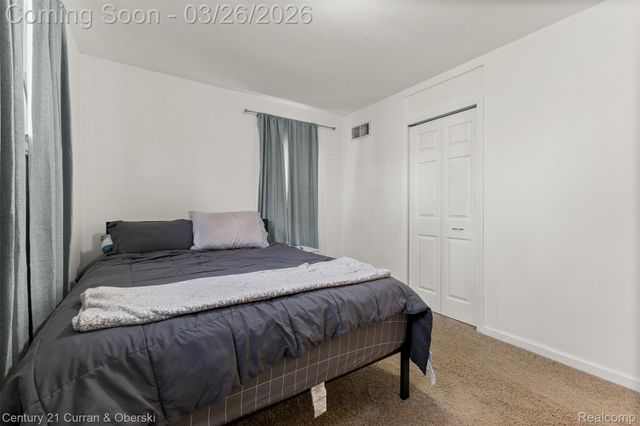 6327 Hunt Street, Romulus, MI 48174