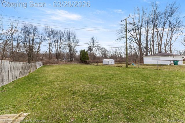 6327 Hunt Street, Romulus, MI 48174