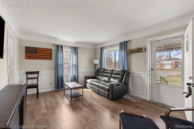 6327 Hunt Street, Romulus, MI 48174