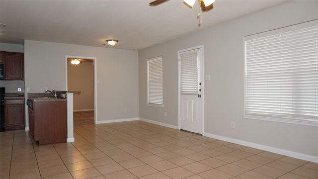 10037 Quail Glen Drive, Fort Worth, TX 76140