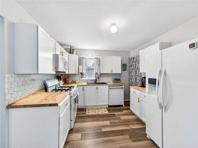 33 Pearl Street, Batavia City, NY 14020