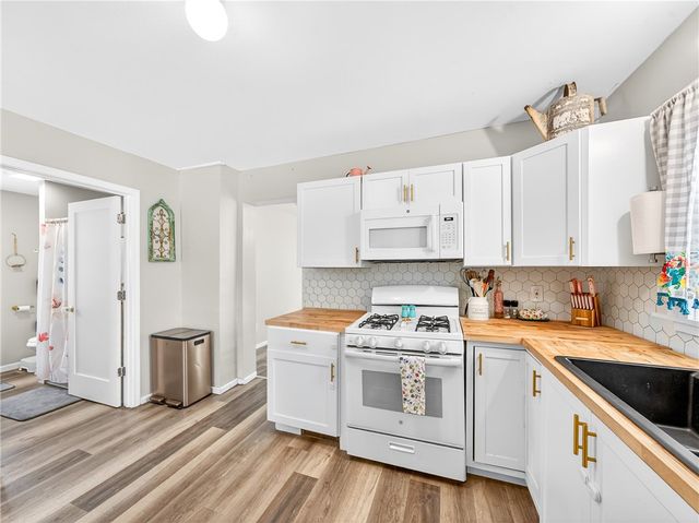 33 Pearl Street, Batavia City, NY 14020