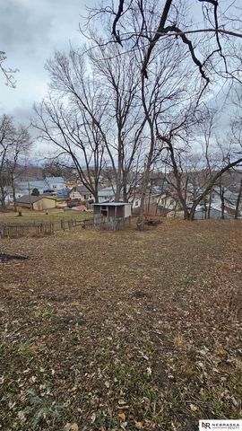 1725 S 28th Street, Omaha, NE 68105