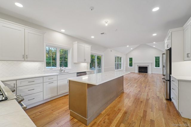 255 Congers Road, New City, NY 10956