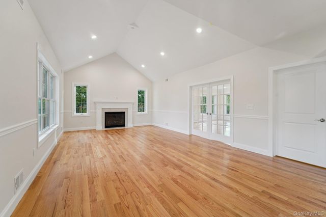 255 Congers Road, New City, NY 10956