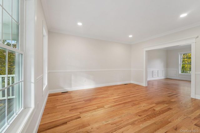 255 Congers Road, New City, NY 10956