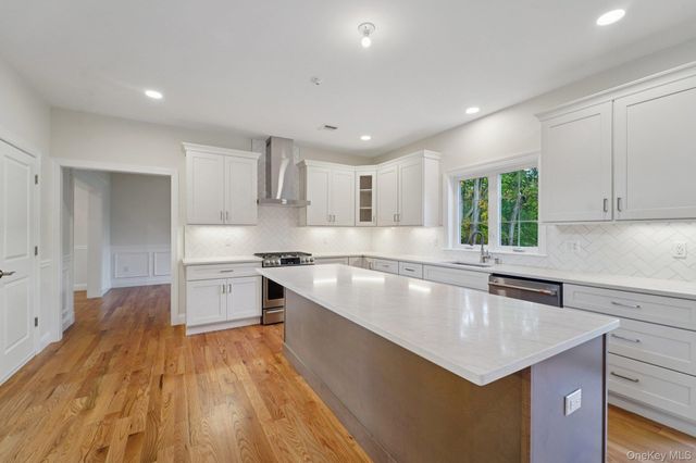 255 Congers Road, New City, NY 10956