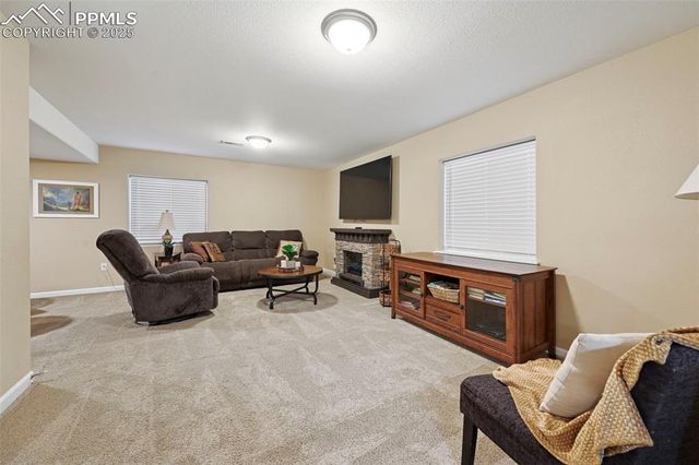 7827 Briarthorn Lane, Colorado Springs, CO 80927