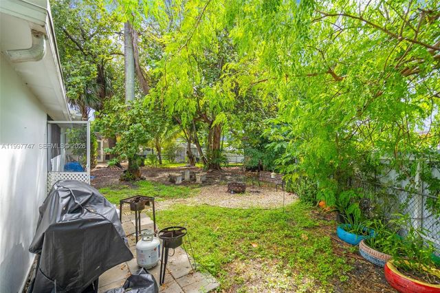 17930 NE 6th Ave, North Miami Beach, FL 33162