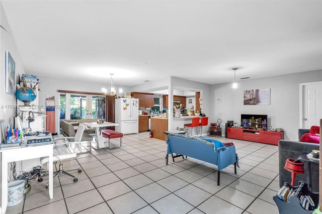 17930 NE 6th Ave, North Miami Beach, FL 33162