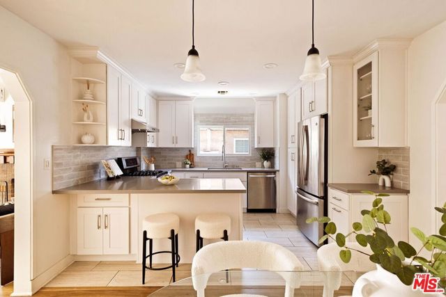 629 N Citrus Avenue, Los Angeles, CA 90036