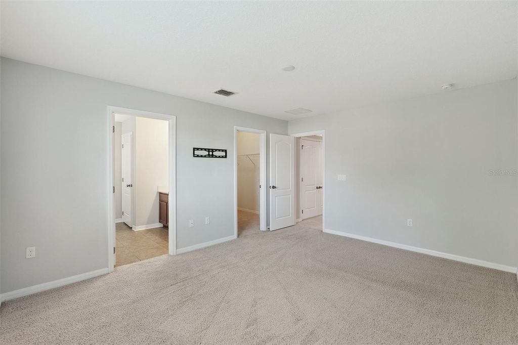 Image 10 of property listing at 2646 RIVER LANDING DRIVE, Sanford, FL 32771