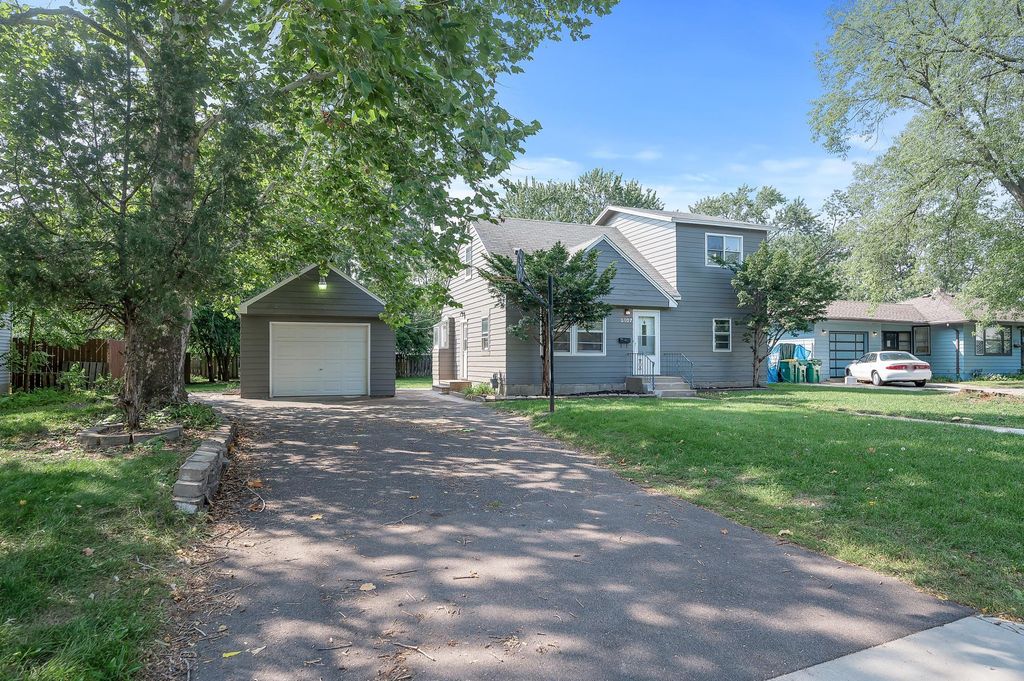 6107 Bryant Avenue N, Brooklyn Center, MN 55430 — exterior