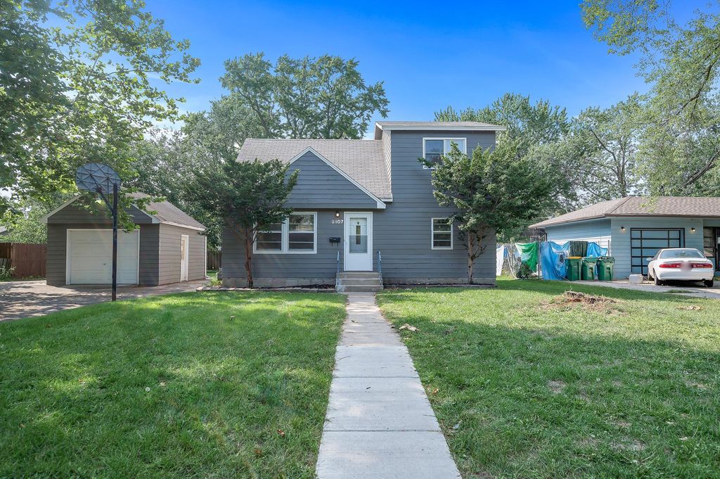 6107 Bryant Avenue N, Brooklyn Center, MN 55430 — photo 3