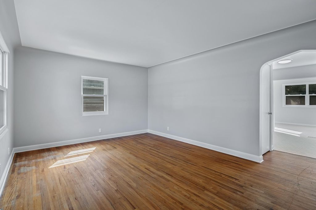 6107 Bryant Avenue N, Brooklyn Center, MN 55430 — photo 5