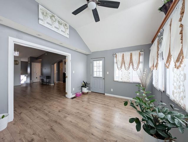 238 PINEWOOD Boulevard, West Fargo, ND 58078