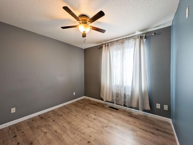238 PINEWOOD Boulevard, West Fargo, ND 58078