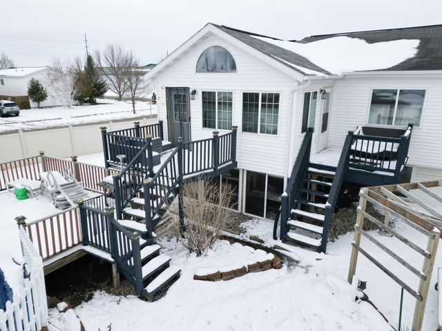 238 PINEWOOD Boulevard, West Fargo, ND 58078