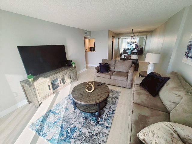 1009 N Ocean Boulevard 503, Pompano Beach, FL 33062