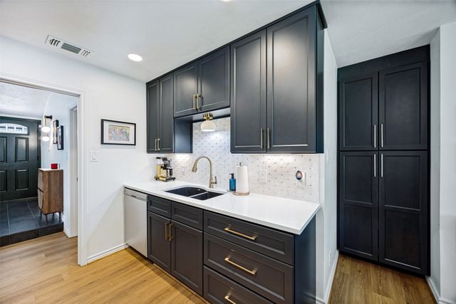 921 Forreston Drive, Richardson, TX 75080