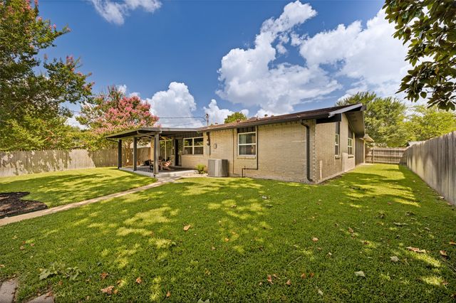 921 Forreston Drive, Richardson, TX 75080
