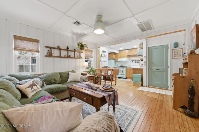 14 Sunset Road, Brick, NJ 08723