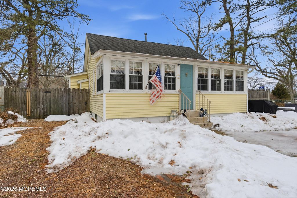 14 Sunset Road, Brick, NJ 08723