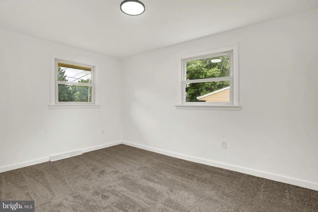 597 MAGARO RD, Enola, PA 17025