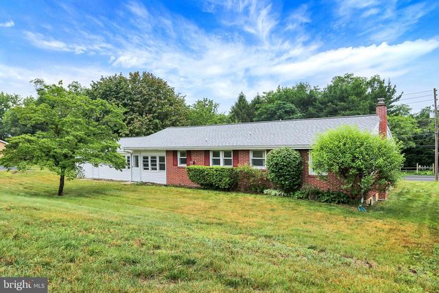 597 MAGARO RD, Enola, PA 17025